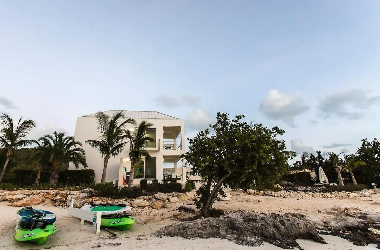 SulMare at Sapodilla Bay Luxury villas Taylor Bay Beach